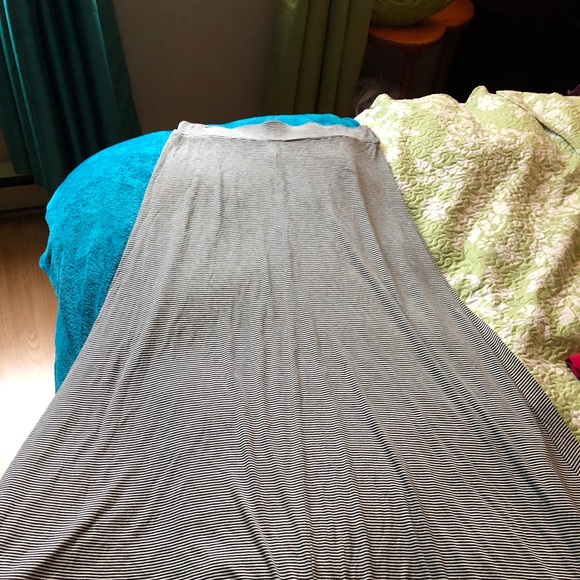 Maxi skirt - Picture 1 of 4